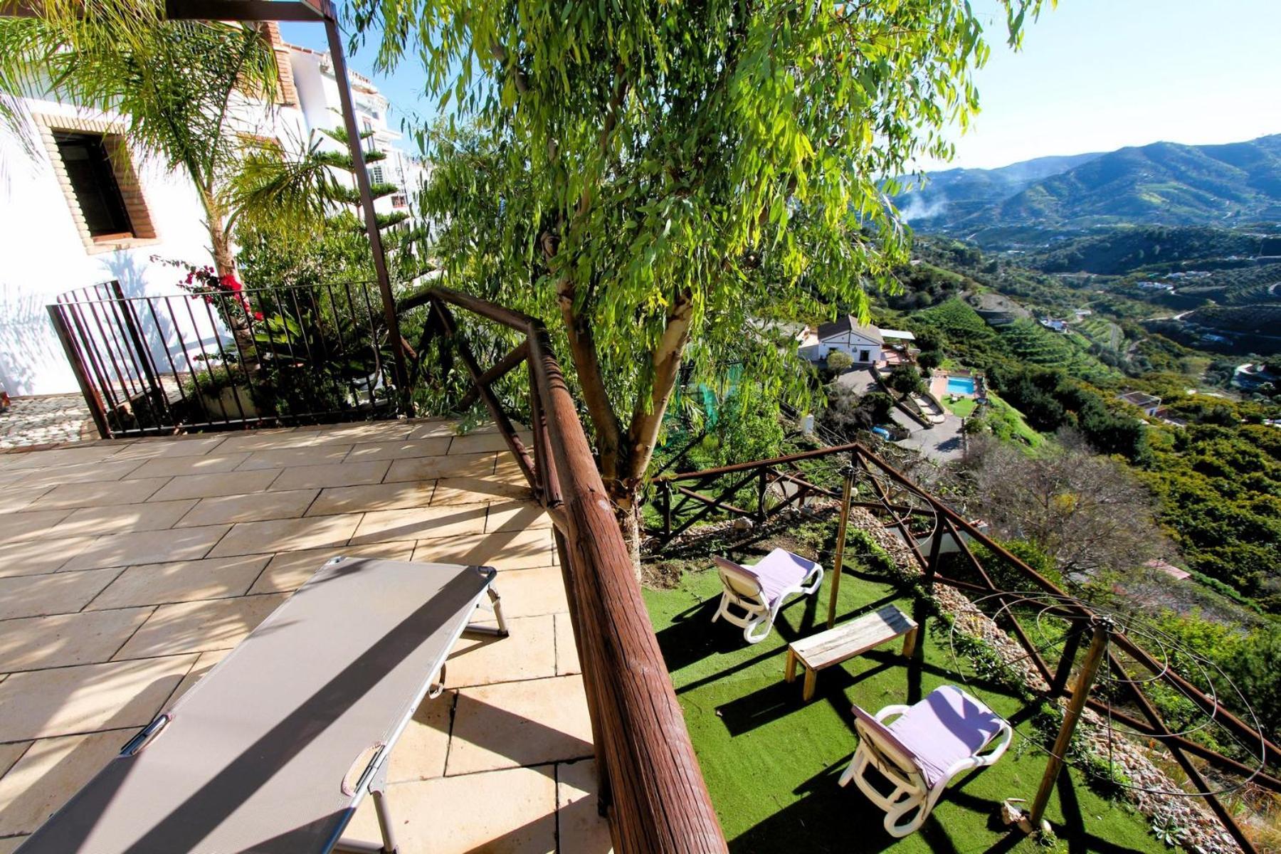 Casa Pura Vida Jardin Apartment Frigiliana Ngoại thất bức ảnh